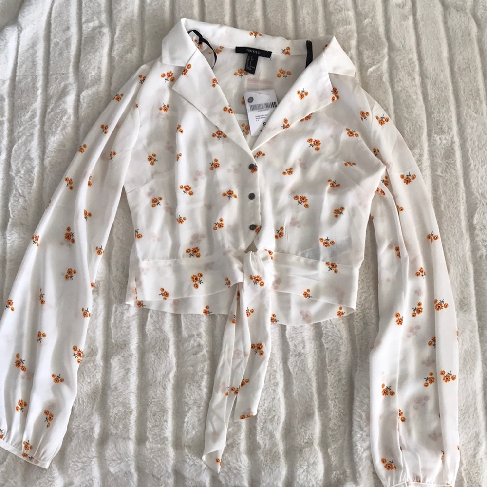 brand new floral top